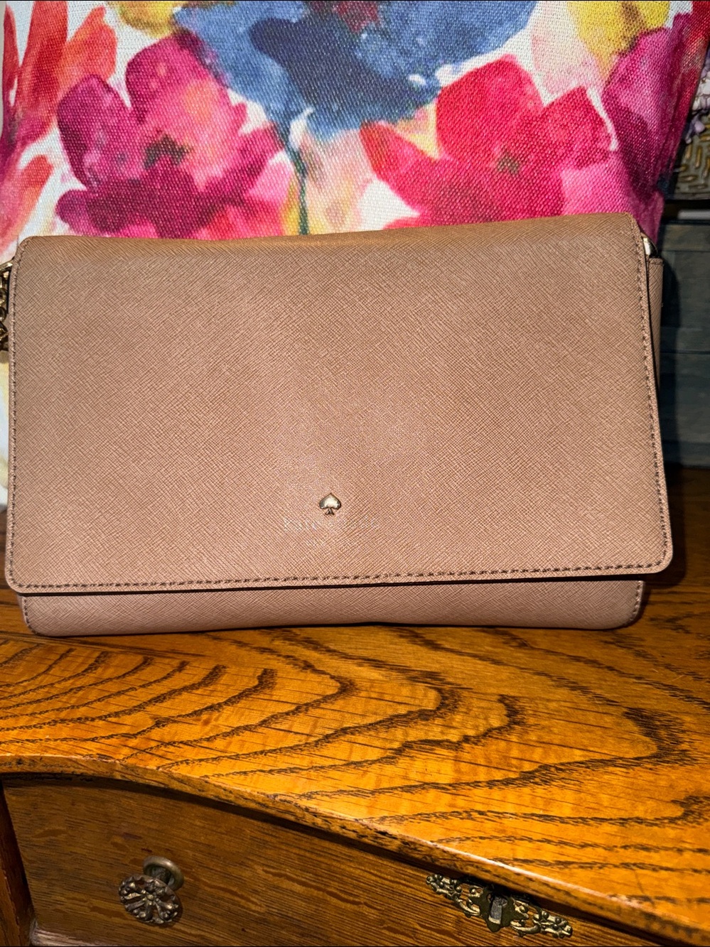 Kate Spade ♠️ New York Saffiano tan leather crossbody bag with gold hardware GUC